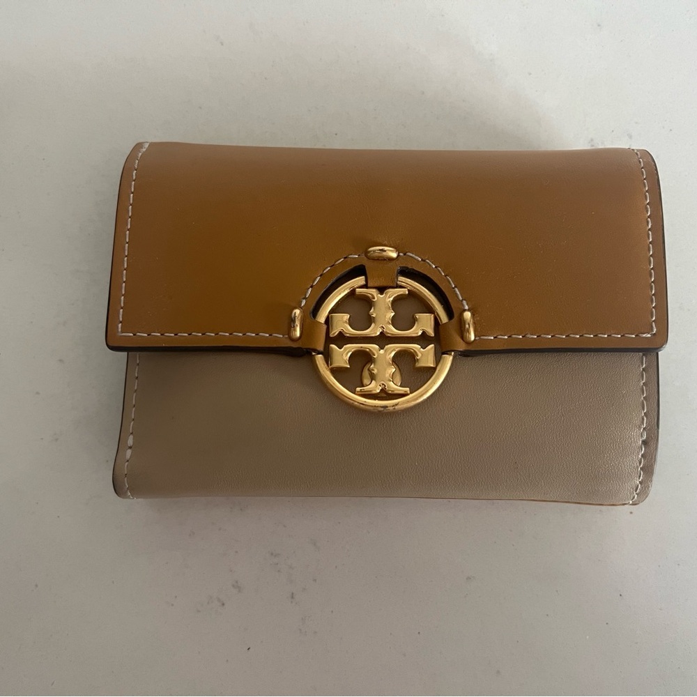 Tory Burch wallet